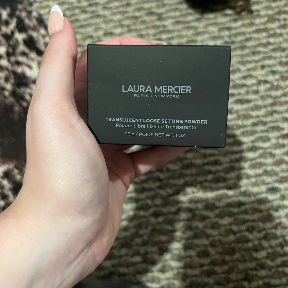 Laura Mercier Translucent Loose Setting Powder - Black Box